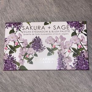 Eyeshadow/ Blush palette